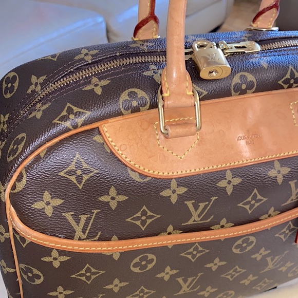 Louis Vuitton Deauville GM bag retired UNISEX - Picture 2 of 15